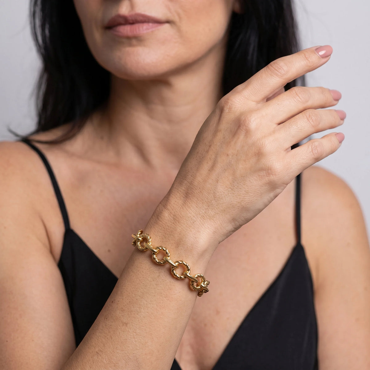 Alternating Polished and Twisted Oval Link Bracelet